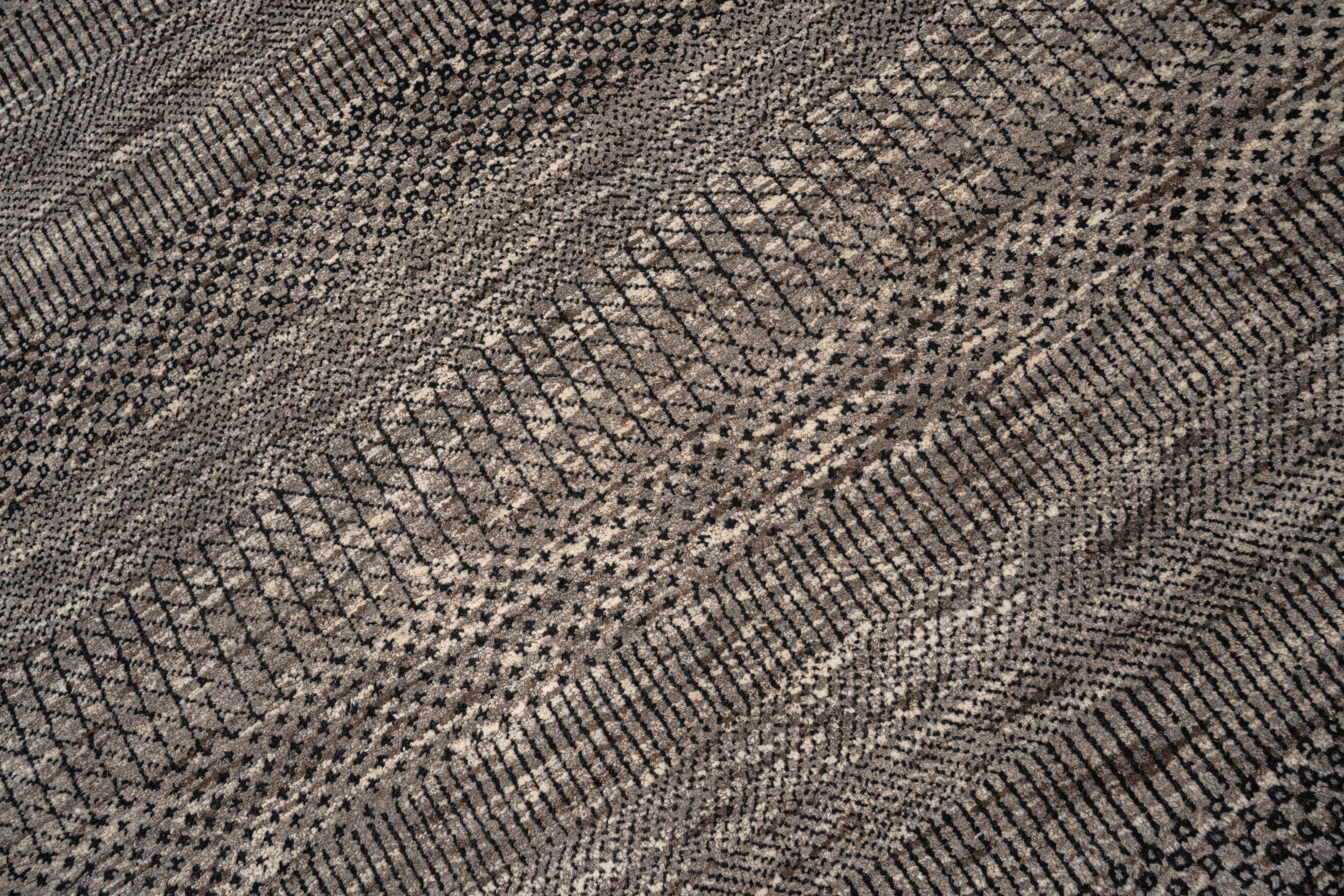 Handknotted Carpet, DIA - 1219 MCN, Wenge & Charleston Green